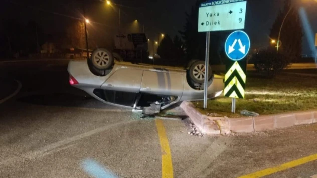 Takla atan otomobil ters döndü: 4 yaralı