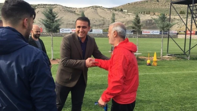 Ülkü Ocaklarından Yeşilyurtspor'a moral ziyareti