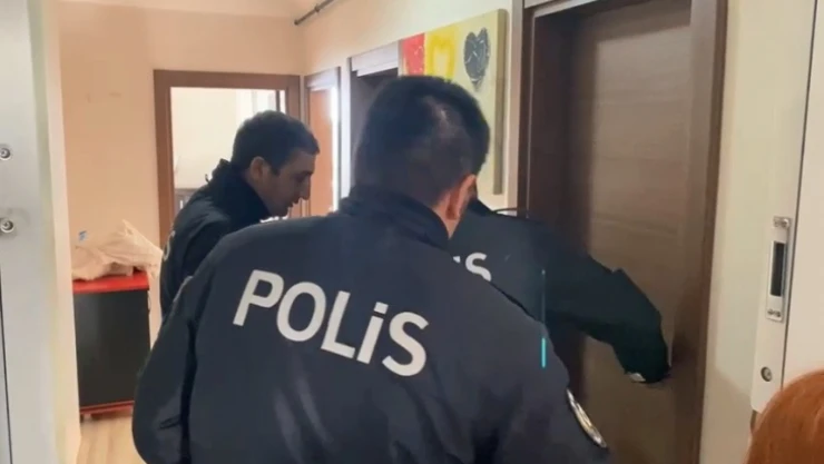 'Kapının arkasında hırsız var' ihbarı polisleri harekete geçirdi