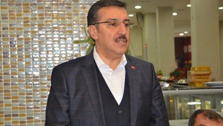 Tüfenkci Erbakan Vakfı üyeleri ile buluştu