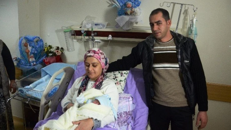 Malatya'da yılın ilk bebeği 'Umut' oldu