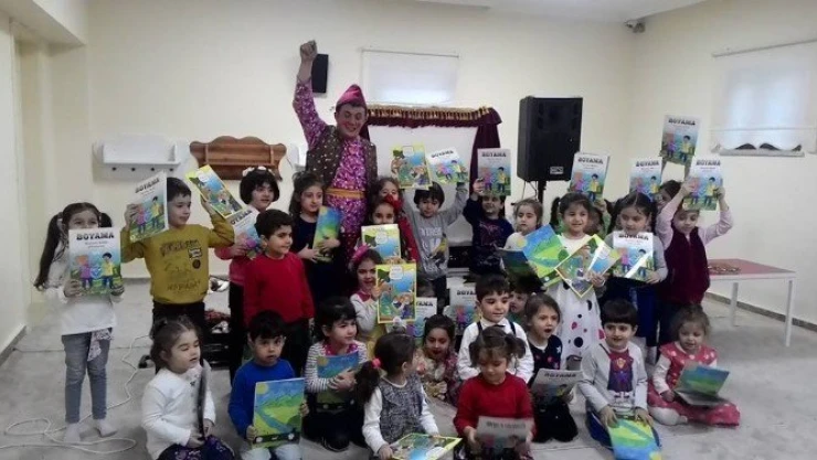 'İbiş Kumpanya' çocuk kabaresi yeniden okullarda