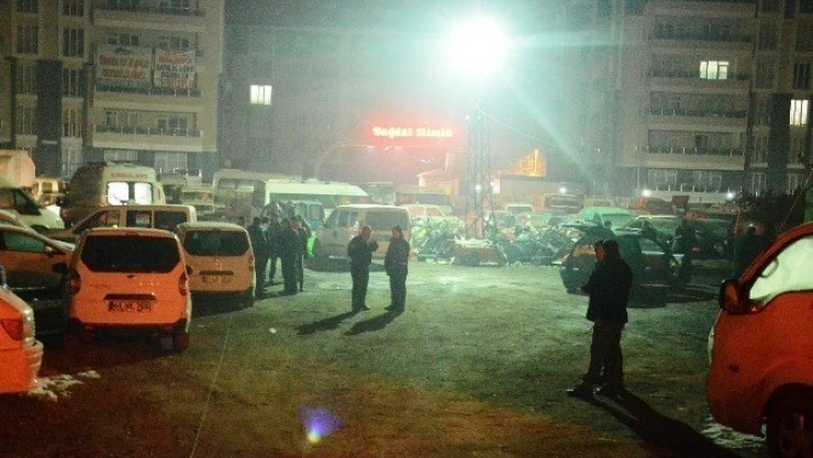 Otoparkta silahlı kavga: 2 yaralı