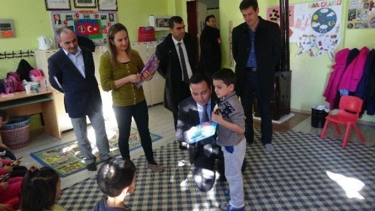 Doğanşehir'de 7 bin 800 öğrenci karne aldı