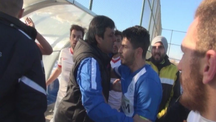 Malatya derbisinde kavga çıktı