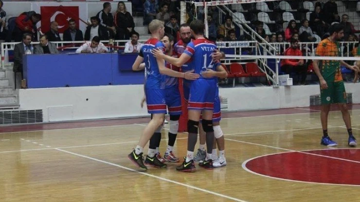 Büyükşehir, voleybolda tat vermiyor!