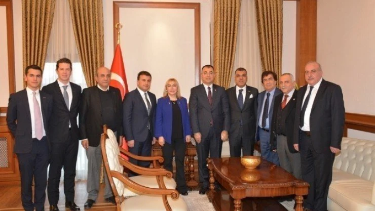 İş dünyası temsilcileri Vali Toprak'ı ziyaret etti