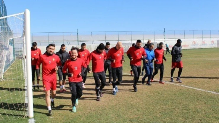 Evkur Yeni Malatyaspor Antalya kampı devam ediyor