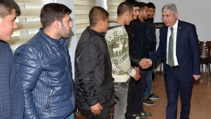 Başkan Polat öğrencilerle tecrübelerini paylaştı