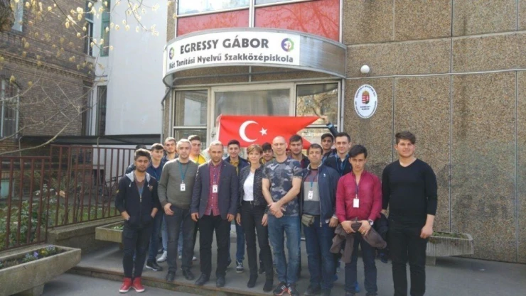 Malatyalı öğrenciler Avrupa'da staj görüyor