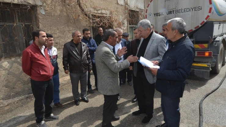 Polat, Çarmuzu Mahallesindeki çalışmaları inceledi