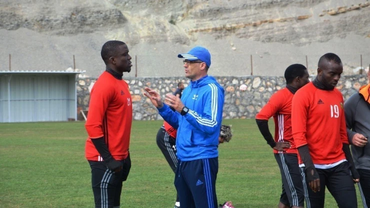 Evkur Yeni Malatyaspor, Giresun maçını bekliyor