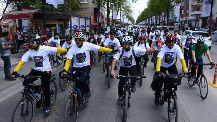 Pedallar bu kez 'kitap' için çevrildi
