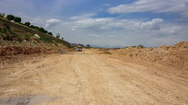 Büyükşehir, yeni stada bağlantı yolu yapıyor
