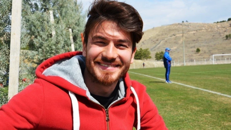 Evkur Yeni Malatyaspor'da İrfan Başaran ile yollar ayrıldı
