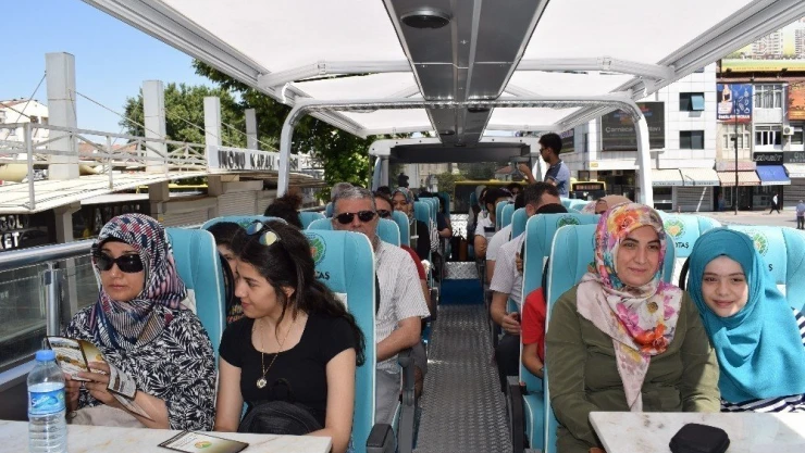 Tur otobüsü seferlere başladı
