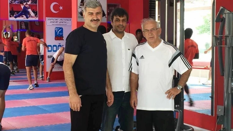 Malatya Yeşilyurt Belediyespor salonda kondisyon çalıştı
