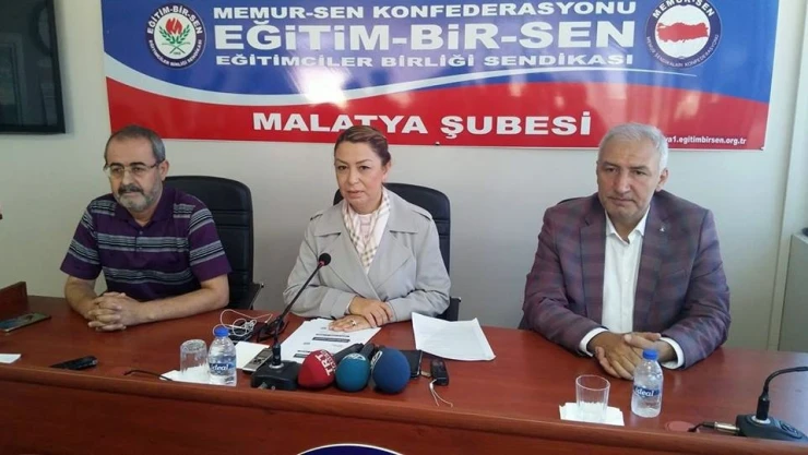 Çalık,AK Parti'nin hizmetleri hakkında konuştu