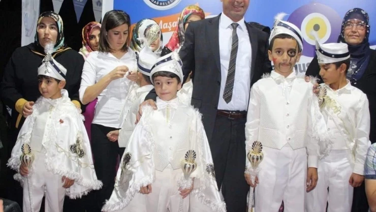 Sünnet şöleninde geleneksel Akçadağ Pilavı ikram edildi