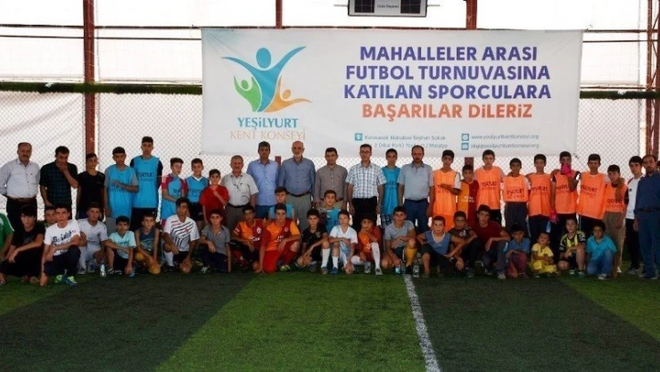 Yeşilyurt'ta mahalleler arası futbol turnuvası
