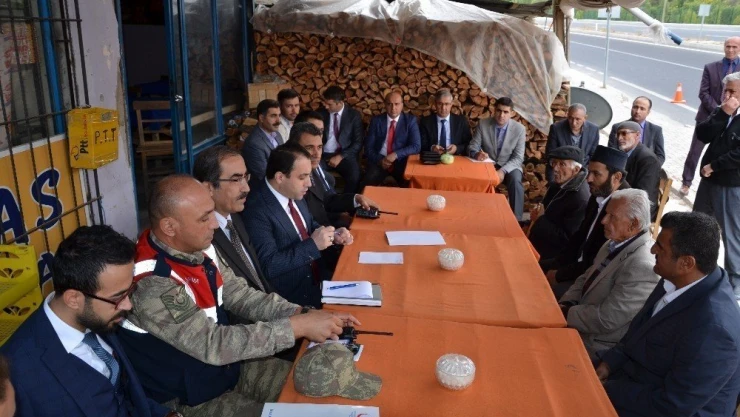 Darende'de devlet vatandaş buluşmaları devam ediyor
