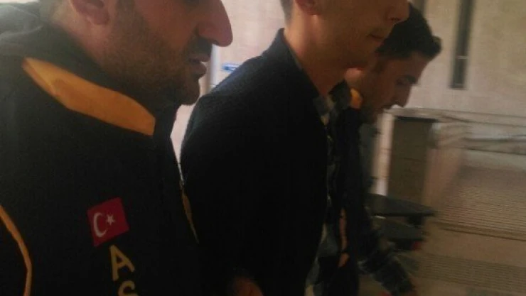 İşyeri fareleri yakayı ele verdi
