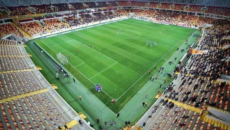 Trabzonspor maçında bu sezonun en fazla seyirci sayısına ulaşıldı
