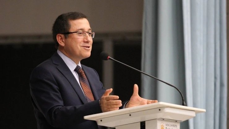 Rektör Kızılay Battalgazi MYO'nun akademik açılış törenine katıldı
