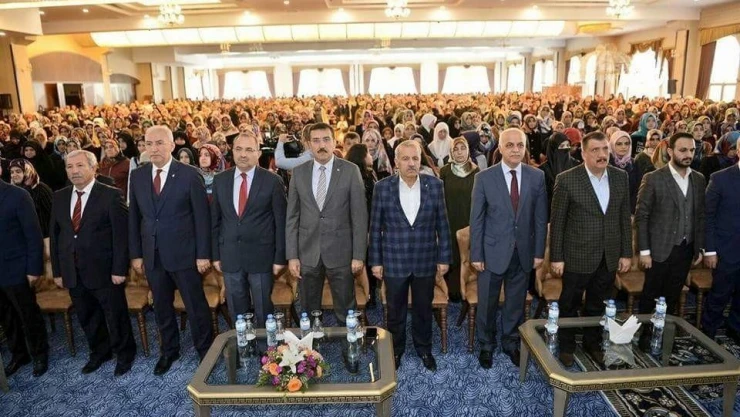 Bakan Tüfenkci hafızlık törenine katıldı
