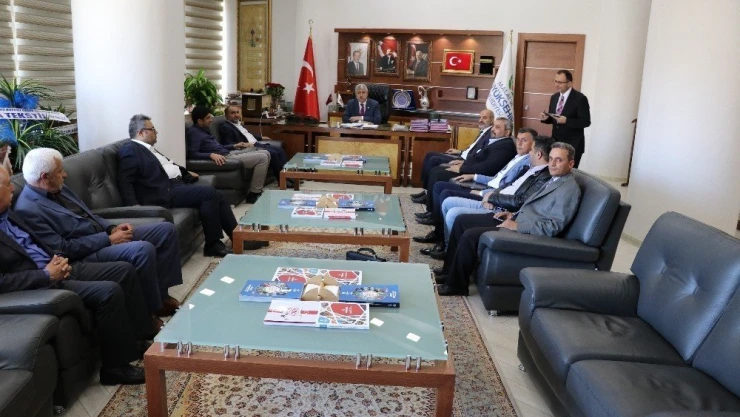 MÜSİAD yöneticilerinden Polat'a hayırlı olsun ziyareti