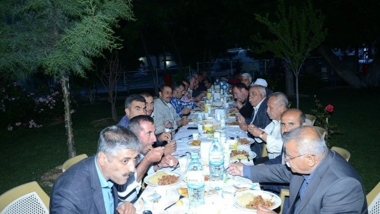 Başkan Eser'den iftar yemeği