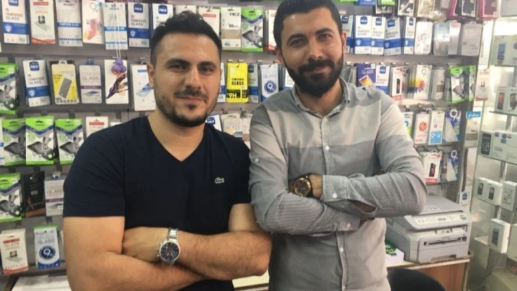 Sahur yaparken bulduğu 11 bin TL'yi sahibine teslim etti