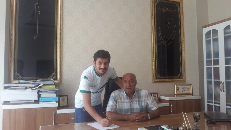 Yeşilyurt Belediyespor'da transfer hız kesmiyor!
