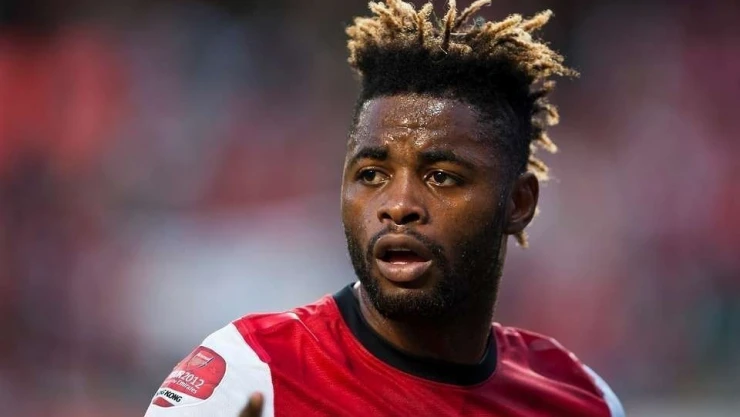 Alex Song transferi tamam gibi!