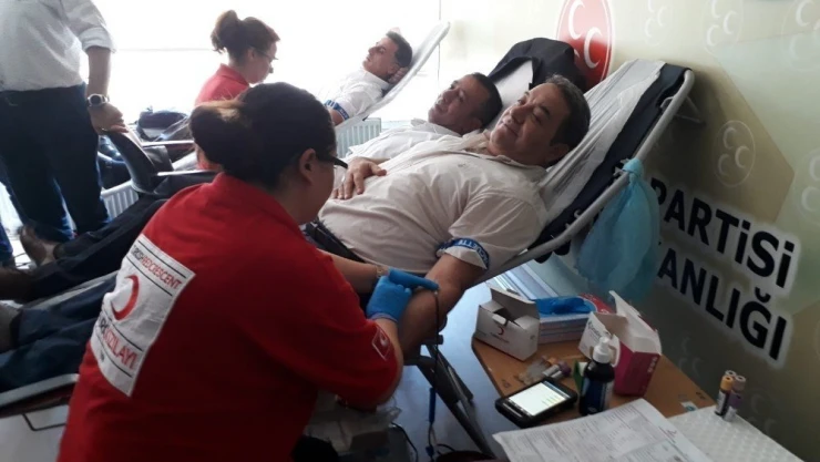 MHP'den kan bağışı kampanyası