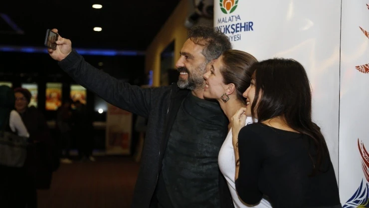 'Borç' filmi ekibi Malatyalılarla buluştu