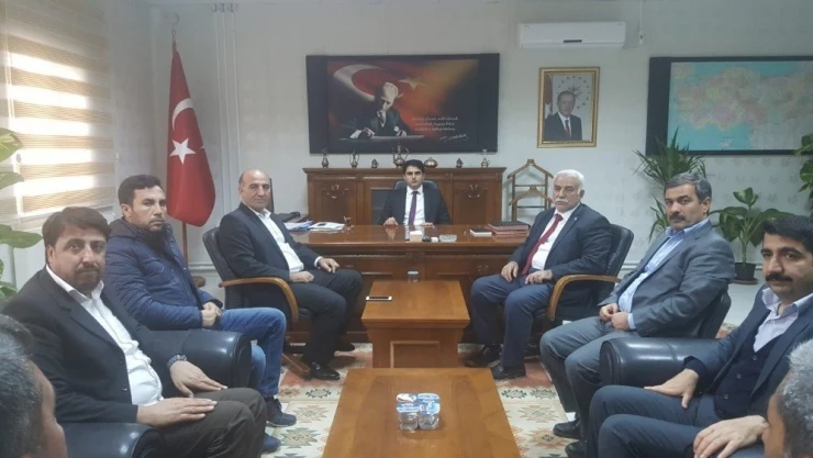 Memur-Sen yönetimi Samsat kaymakamı ile bir araya geldi