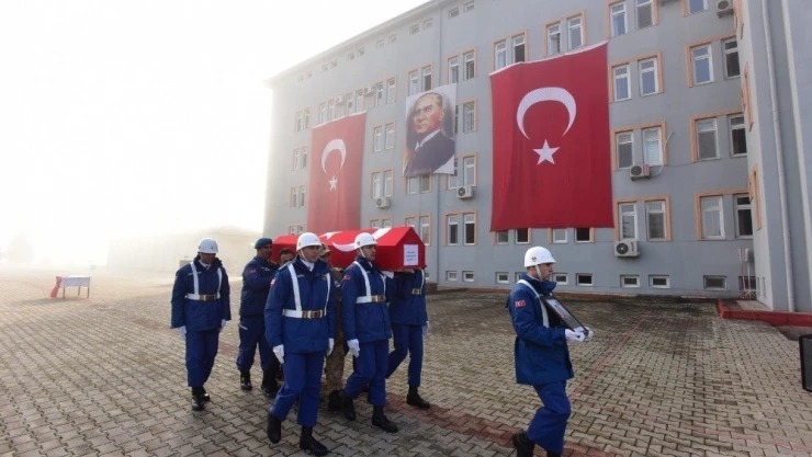 Kazada ölen karakol komutanı için tören düzenlendi