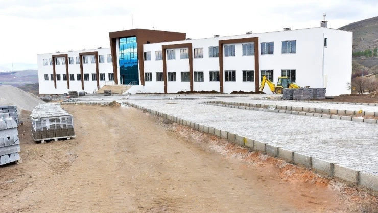 Gürkan İspendere İçmelerinde incelemelerde bulundu