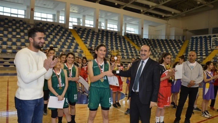 Okullar Arası Genç Kızlar Basketbol Müsabakaları sona erdi