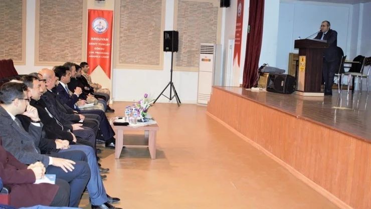 Arguvan Kaymakamlığı'nda hizmet içi eğitim semineri