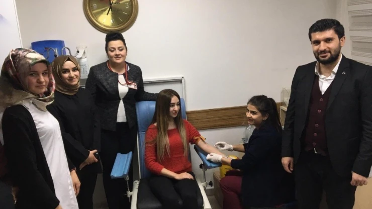 Gençlere ücretsiz check up