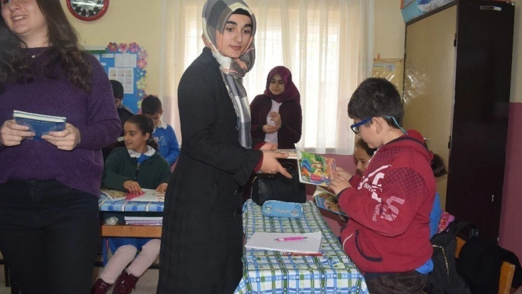 İlkokula kitap desteği