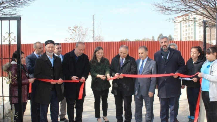 Afrin şehidinin ismi okula verildi