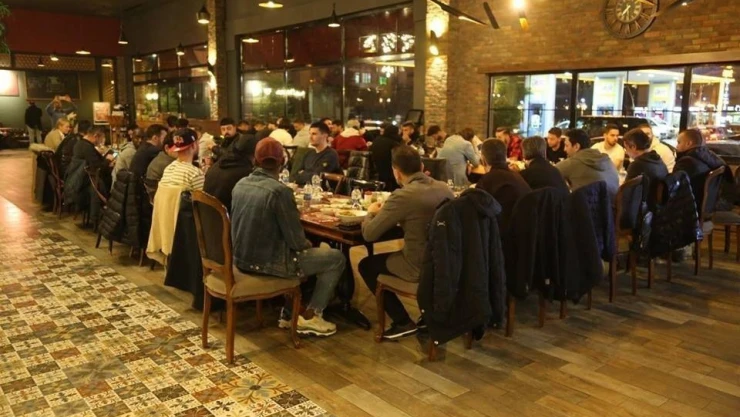 E. Yeni Malatyaspor'da Ankaragücü maçı öncesi moral yemeği