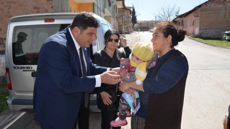 İYİ Partili Parlak, Cemal Gürsel Mahallesini ziyaret etti