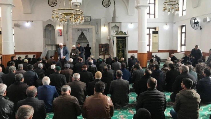 Muhsin Yazıcıoğlu için mevlit okutuldu