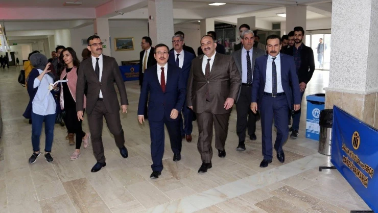 Öğrenciler hem okuyup hem iş sahibi olabilecek