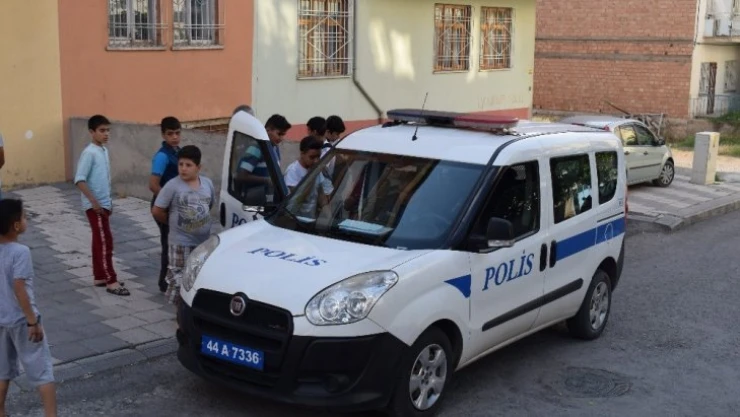 Lise öğrencisi 4. kattan düştü