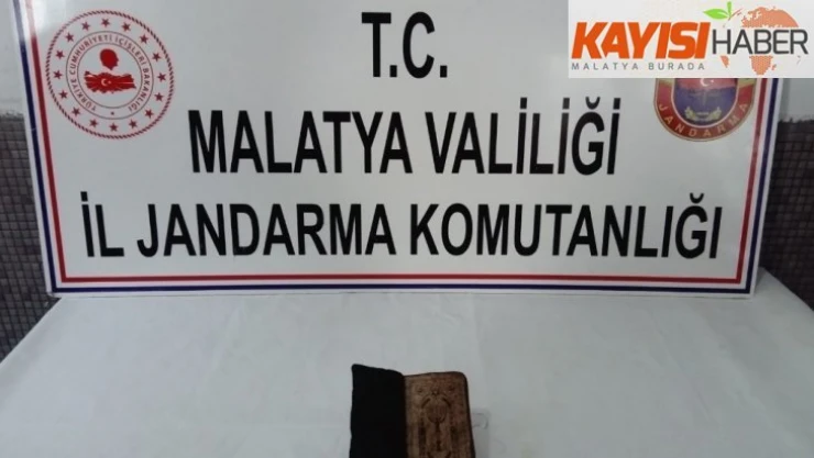 5 bin yıllık İbranice el yazması kitap ele geçirildi